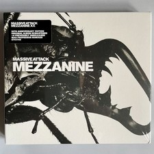 Massive Attack – Mezzanine (Deluxe) – Double Compact Disc, 2xCD, NEW Expanded picture