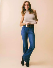 Wrangler Bespoke Straight Leg Jeans Dark Wash Denim Contrast Stitch (OG Sample) picture