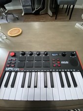 Akai Professional MPK mini play 25-Key MIDI Keyboard Controller, Built-In Sounds picture