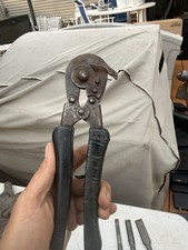 ORIGINAL WWII US ARMY WIRE CUTTERS By WM SCHOLLHORN CO. DATED 1942 picture