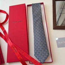 NWT Men's Ferragamo Silk Necktie Luxury Business Formal picture