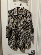 dressbarn Women's M Sheer Chiffon Zebra Print Collared Button-Up Roll Tab Top picture