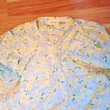 Calvin Klein Lightweight Pastel Floral Button With Chest Pockets picture