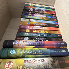 Tui T. Sutherland Wings of Fire Hardcover/paperback 1-15 + both legends books picture