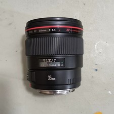 Canon EF 35mm f/1.4 L USM Lens with Hood for Canon EF Mount Excellent picture