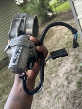 Stock Gm Genuine LS2 Drive by Wire Throttle Body. Used Condition  picture