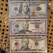 $100 2009A STAR, $50 2017A STAR, $10 2017A Star picture