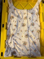 Torrid Lovesick 4x flowered top sleeveless button down picture