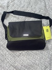 Moleskine Nomad Messenger Bag Green picture