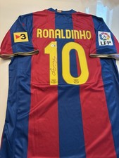 🔥⚽️ Ronaldinho FC Barcelona Hand Signed Retro Jersey Beckett COA ⚽️🔥 picture