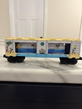 Lionel 6-82914 Disney Mickey Mouse & Friends Aquarium Car picture