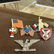 Vintage Patriotic Lapel Pin Lot 1976 Bicentennial Statue Liberty Scotland Eagle picture