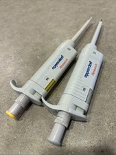 Eppendorf Research 10 and 20 Pipettes picture