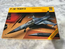 Testors Italeri F-5E Tiger II 1/72 Scale Plastic Model Kit 1983 Edition picture