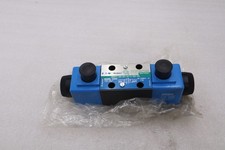 EATON VICKERS DG4V-3S-6C-M-U-B5-60 HYDRAULIC PILOT VALVE STOCK #K-1969A picture