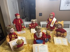 Ashton Drake Galleries The it’s so much friendly with Pooh Collection Set picture