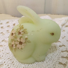 Vintage Fenton Bunny #5162DC Daisies on Custard Figurine Paperweight UV Glow picture