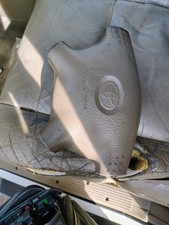 2002 Toyota Sequoia Horn picture
