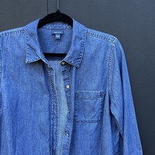 J. Jill Denim Shirt Womens Medium Blue Long Sleeve Cotton Button Down Pocket Top picture