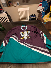 Vintage CCM NHL Anaheim Mighty Ducks  Jersey Size XL picture