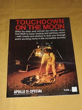 VINTAGE 1969 NEW AMERICAN LIBRARY TOUCHDOWN ON THE MOON MAGAZINE picture