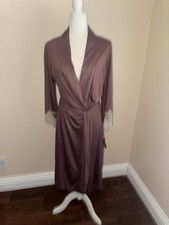 Natori Shangri La Robe Small New Taupe Cream Lace picture