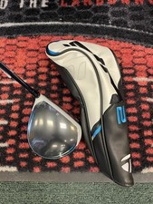 New TaylorMade SIM 2 Max Driver Mens RH Fujikura Ventus 5r 10.5 Degree Regular picture