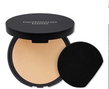 BAREMINERALS BAREPRO 24HR WEAR POWDER FOUNDATION SHADE LIGHT 20 WARM 0.28 OZ picture