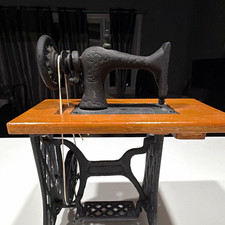 Vintage Miniature Treadle Sewing Machine Cast Iron Wood Collectible Decor picture