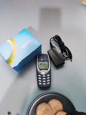 Excellent Nokia 3310 2G Random color unlocked phone z9 picture