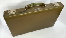 Vintage American Voyager Green Hard Shell Briefcase Attache Accordion 1950s 60s picture