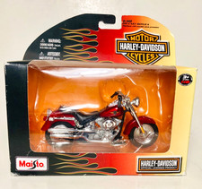 Maisto 1/18 Scale Diecast Harley-Davidson 2004 FLSTFI Fat Boy Motorcycle picture