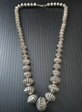 Lee Yazzie Or Leo Lando Yazzie Amazing Navajo Fluted Beads Necklace 80 Grams picture