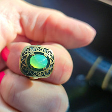 Vintage 14K Gold . Mint Green Star Sapphire.  Size 5 picture