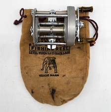 Vintage Pflueger Supreme Baitcasting Fishing Reel USA Smooth w/ Original Pouch picture