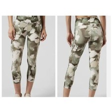Athleta Ultimate Stash II Capri Women's S Green Camo Abstract Pocket Leggings picture