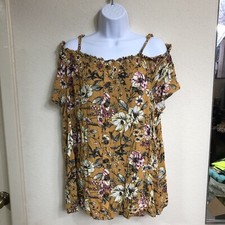 TORRID Women’s Cold Shoulder Top Size  XL  1 (14-16 ) Yellow Floral Rayon Summer picture