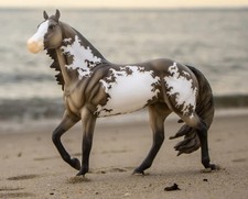 Breyer Traditional Series #10321 75th Anniversary Horse - Stock Horse - Brand N picture