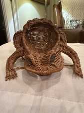 Wicker Frog Shaped Basket Brown Animal Decor Indoor Free Standing 10x10 in picture