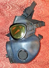Vintage Vietnam Era US Military Field Gas Mask  picture