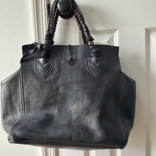 LET&HER Grained Navy Leather Beach bag.. SO NICE picture