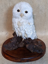 One owl figurine (poised), made by a Japanese craftsman, made of washi paper picture