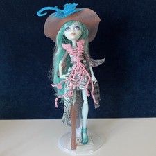 Monster High Vandala Doubloons Doll Haunted Student Spirits Pirate picture