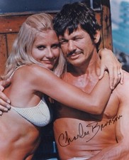 CHARLES BRONSON KNOWN FOR DEATH WISH / THE GREAT ESCAPE SIGNED COLOR PHOTO picture
