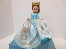 Madame Alexander Sleeping Beauty 13600 Vintage w/Stand & spinning wheel picture