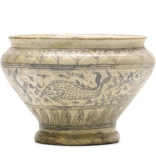 Vietnamese Fish Jar Stoneware Pot Lotus Petals Lê Dynasty 15th–16th Century picture