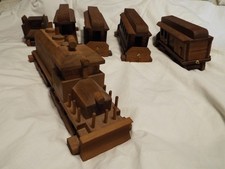 Vintage Handcrafted Wooden Toy Train Set 6 Pieces picture