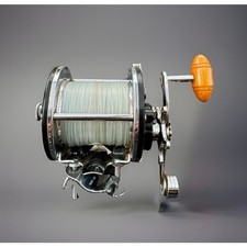 Vintage Penn Peer No. 209 Level Wind Fishing Reel Made in USA Wood Handle picture