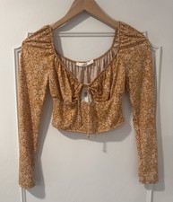 NWT Lush Brand Dry Goods Long Sleeve Floral Crop Top with Cute Cut Out - XS picture