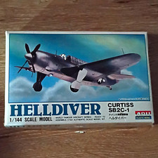 Arii Curtiss SB2C-1 Helldiver 1:144 Plastic Airplane Kit 20006-200 Unopened picture